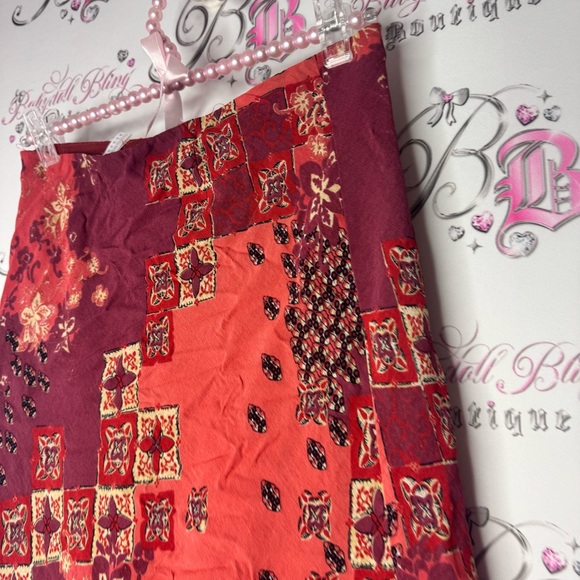 Yessica skirt flowy fairy hem Floral Patchwork Skirt Red and Purple - Picture 10 of 10